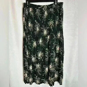 Sag Harbor women’s pleated skirt, size medium